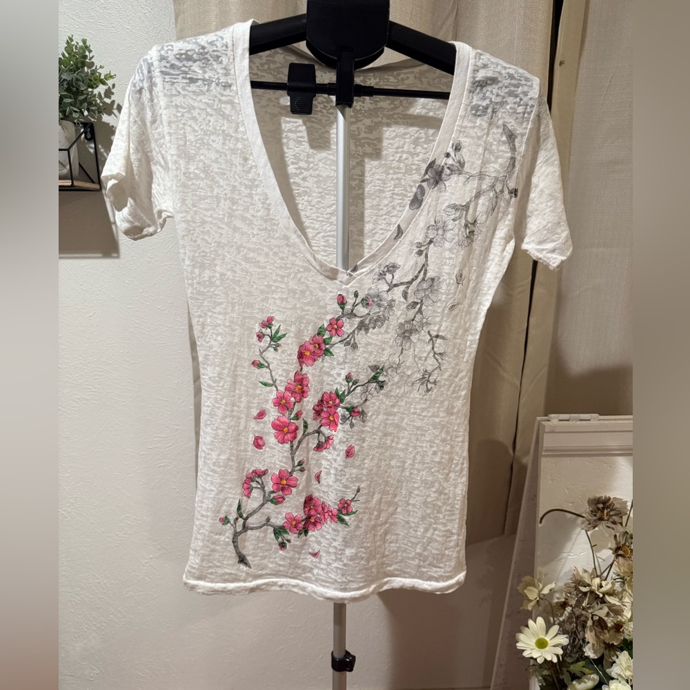 Hot Leathers Women’s XL Burnout V-Neck Tee – Floral Print, Feminine & Sexy